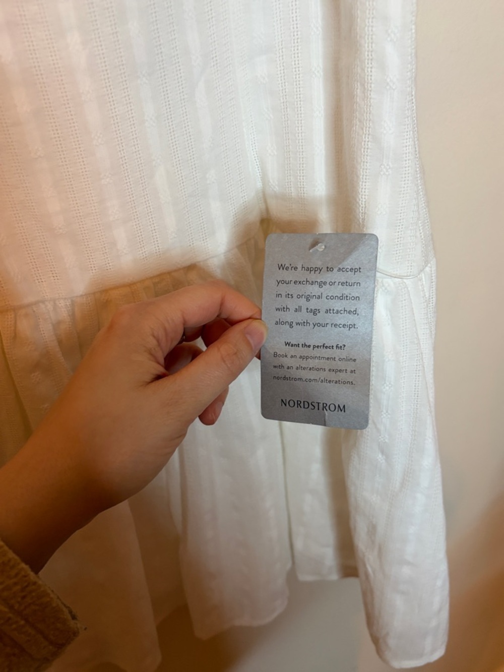 Lush White Puff Sleeve Milk-Maid Mini Dress- NWT- Size M - Picture 5 of 5